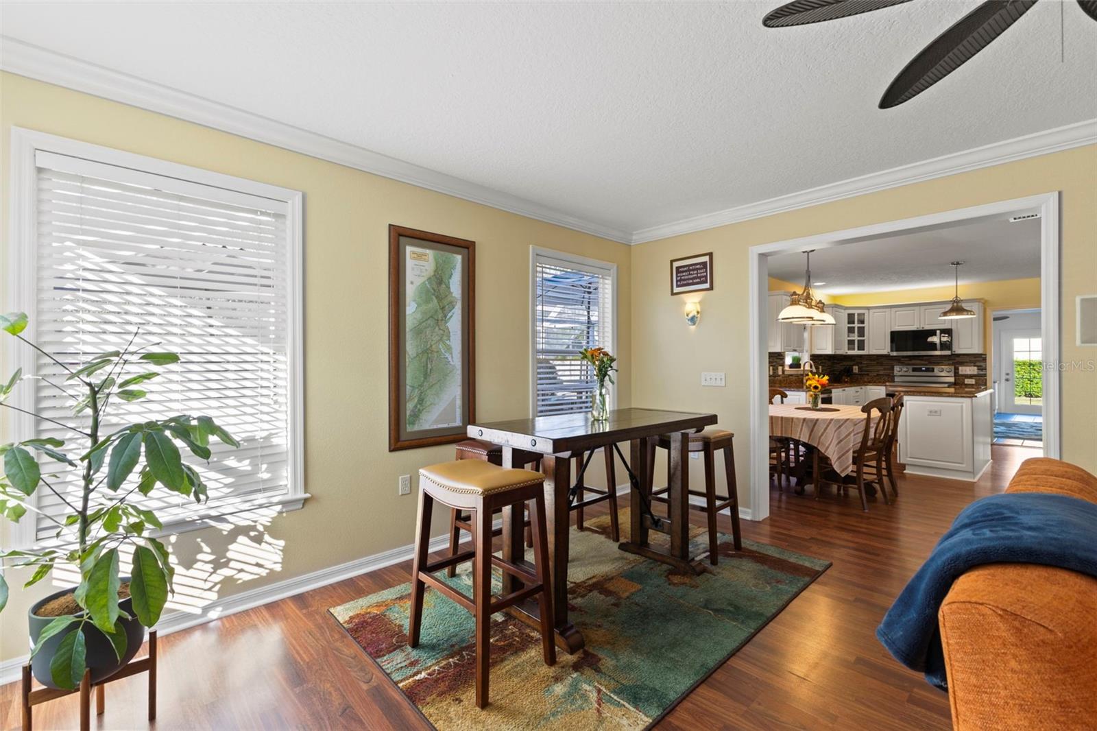 Image 16 of 61 For 14715 1st Avenue E