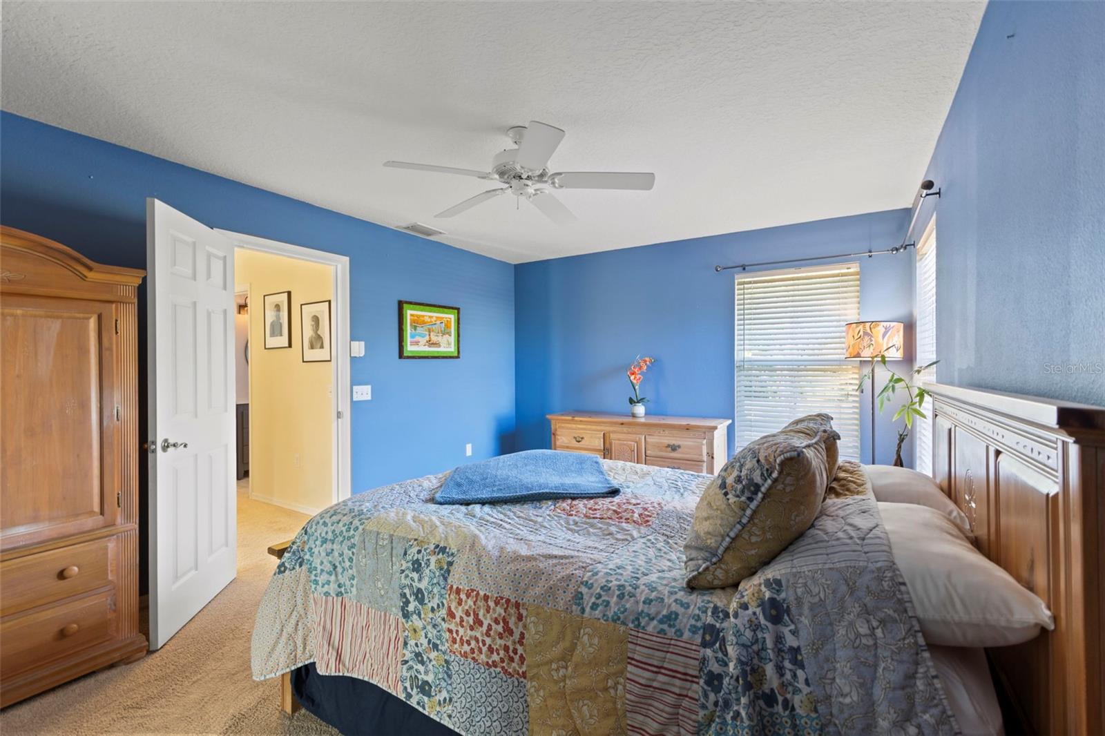 Image 19 of 61 For 14715 1st Avenue E