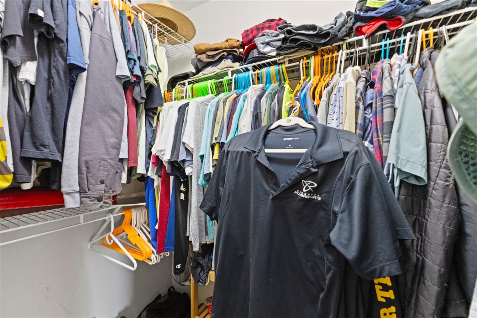 Image 22 of 61 For 14715 1st Avenue E