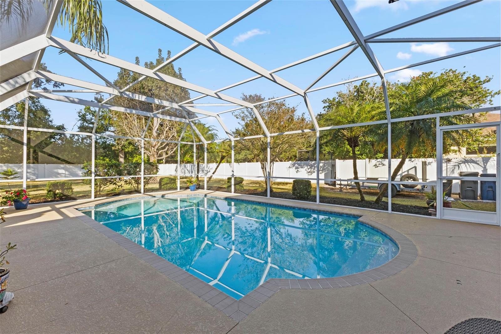 Image 35 of 61 For 14715 1st Avenue E