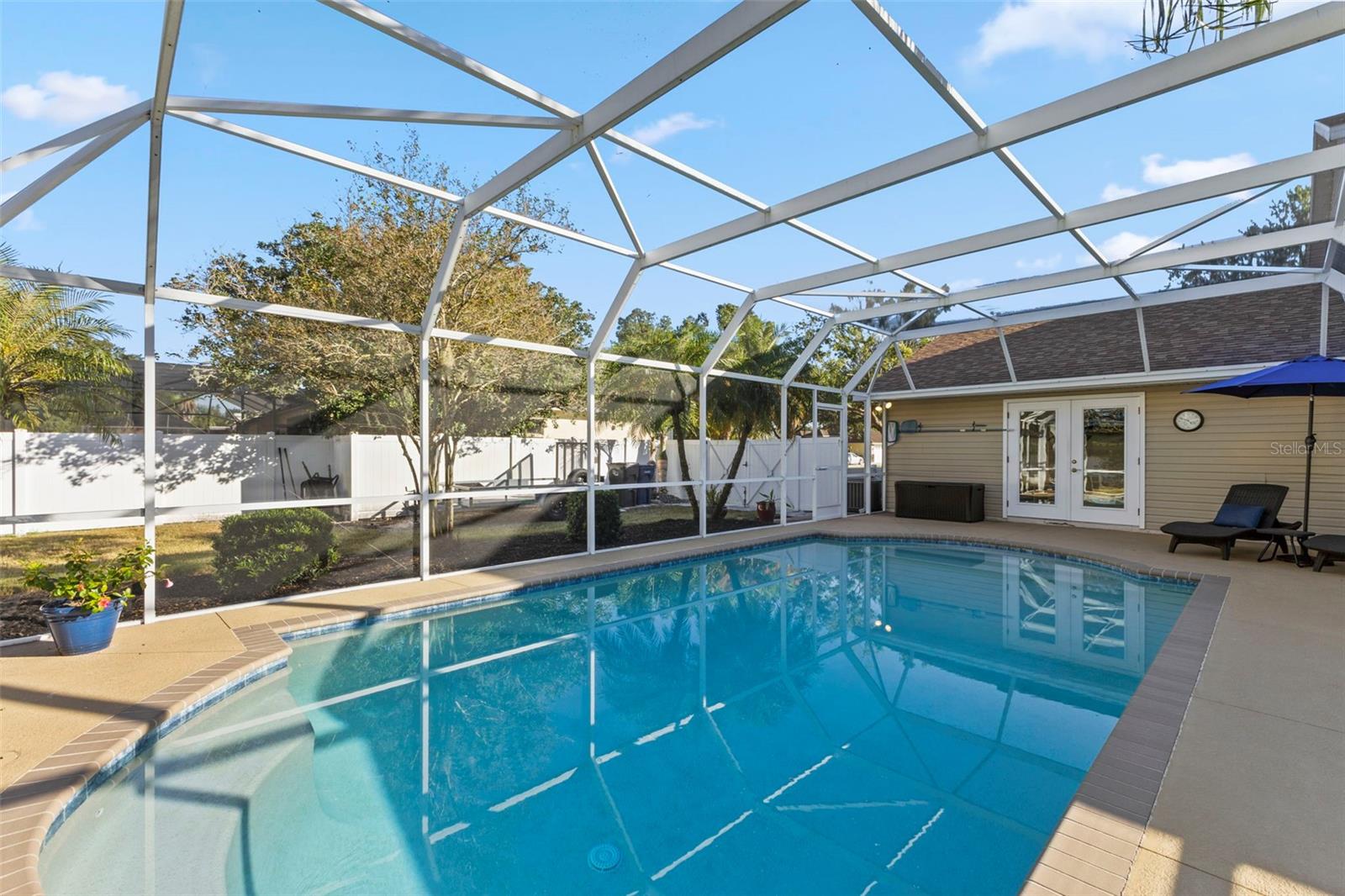 Image 36 of 61 For 14715 1st Avenue E