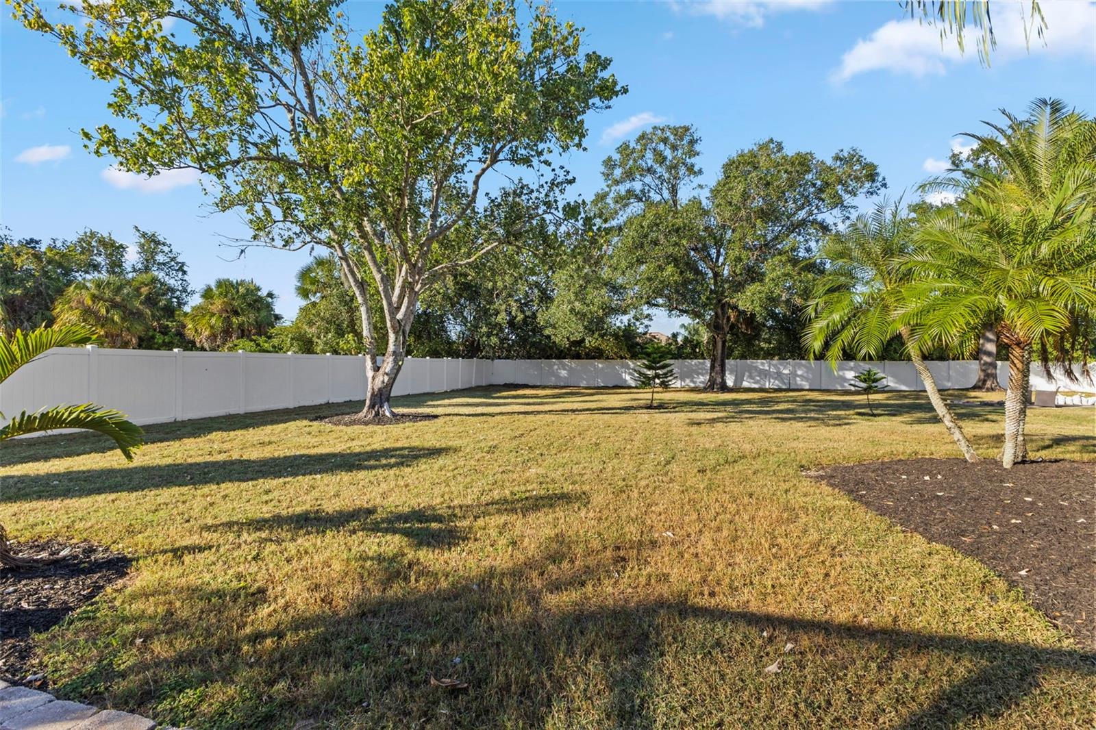 Image 41 of 61 For 14715 1st Avenue E