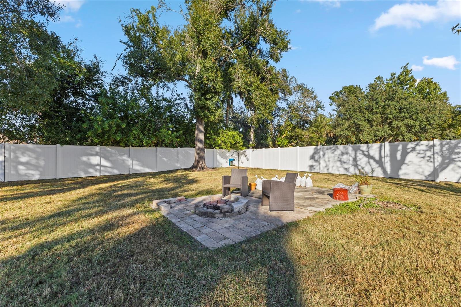 Image 43 of 61 For 14715 1st Avenue E