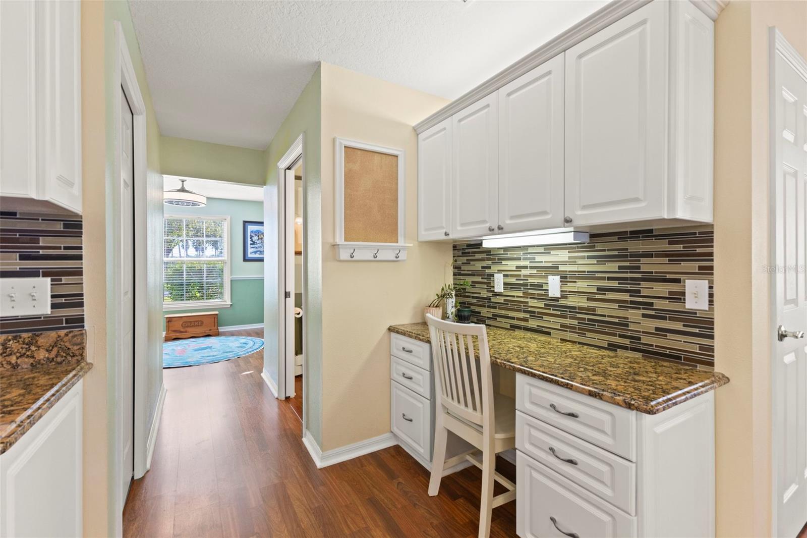 Image 8 of 61 For 14715 1st Avenue E