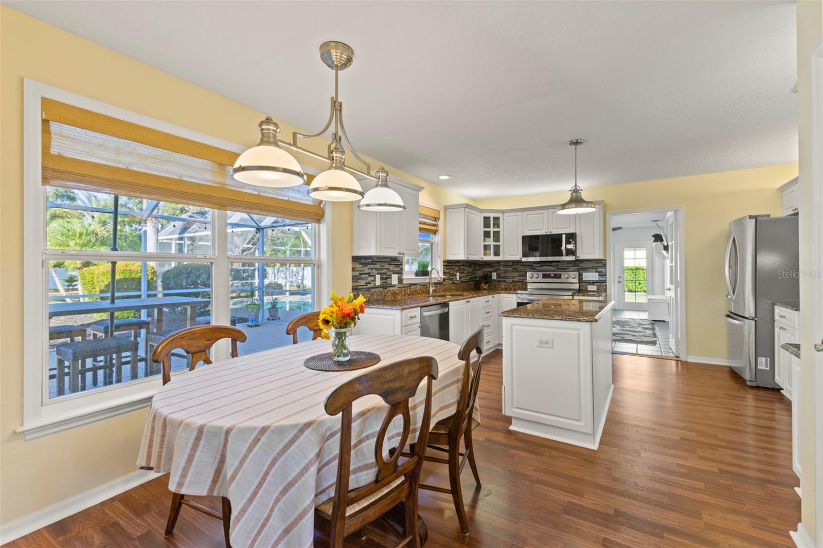 Image 9 of 61 For 14715 1st Avenue E