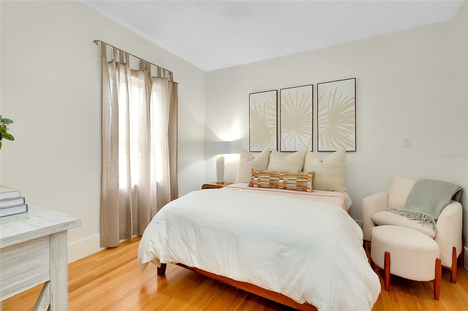 Image 14 of 30 For 446 Burns Court