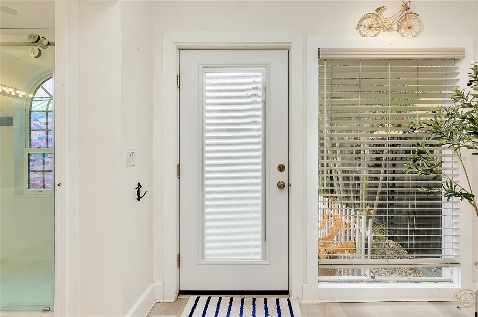 Image 19 of 30 For 446 Burns Court