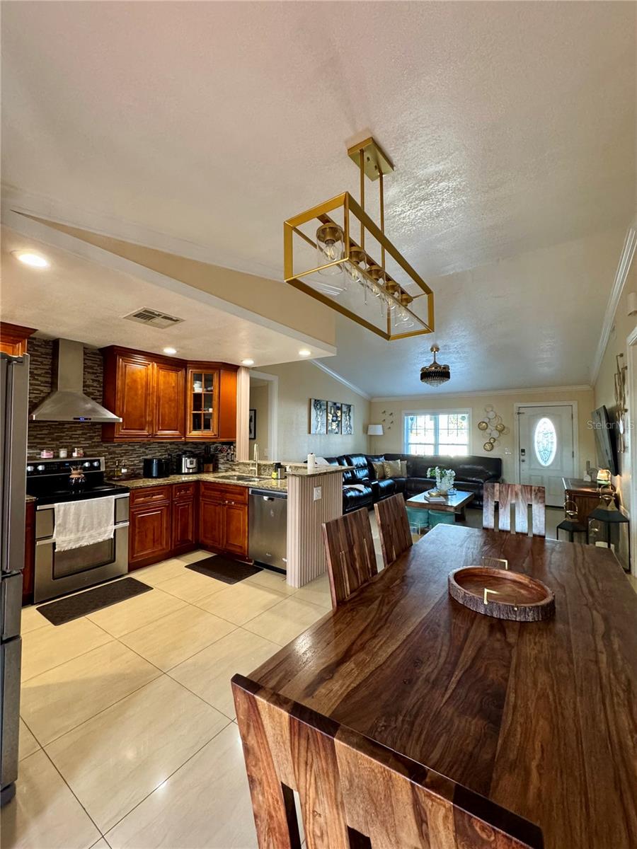 Image 14 of 50 For 526 Royal Palm Drive