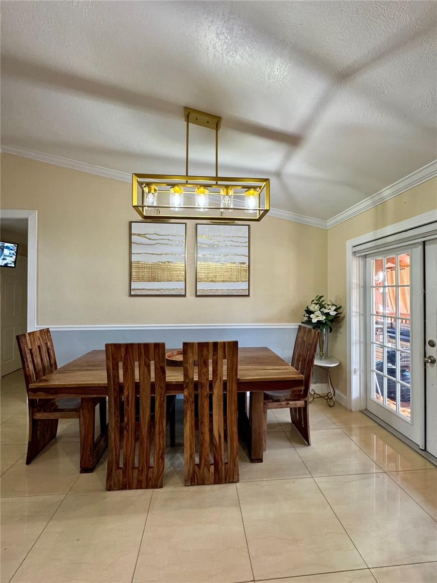 Image 16 of 50 For 526 Royal Palm Drive