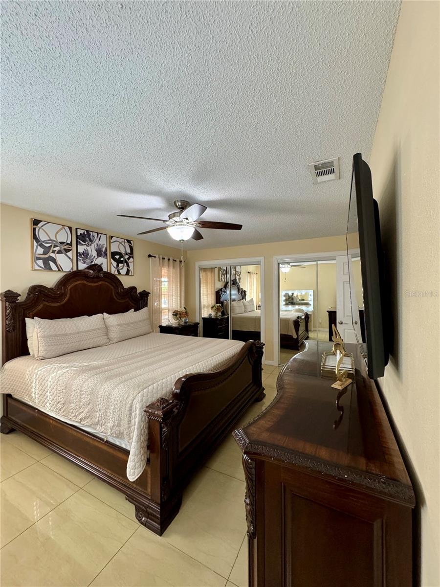 Image 20 of 50 For 526 Royal Palm Drive