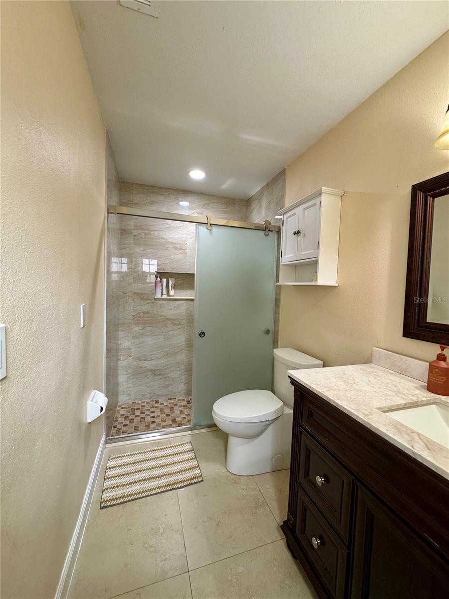 Image 22 of 50 For 526 Royal Palm Drive