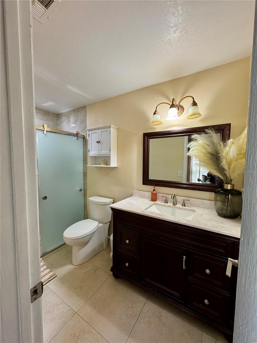 Image 25 of 50 For 526 Royal Palm Drive