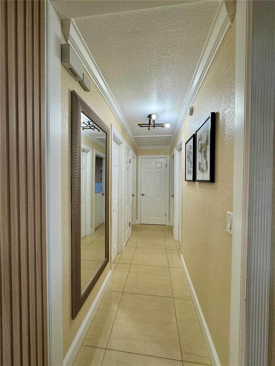 Image 26 of 50 For 526 Royal Palm Drive