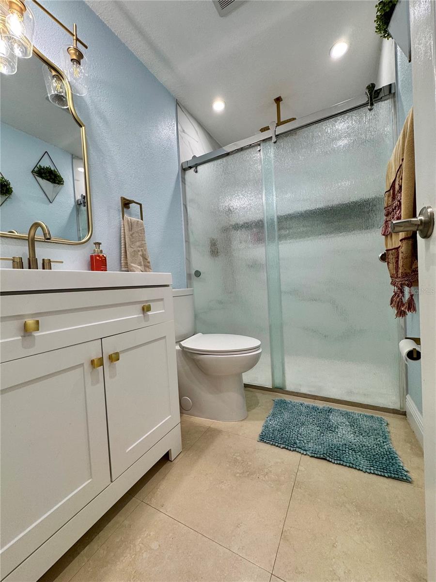 Image 27 of 50 For 526 Royal Palm Drive