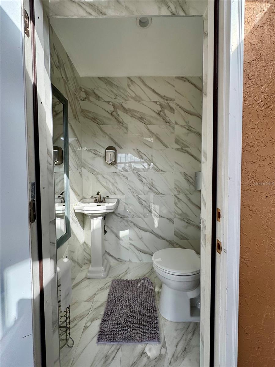 Image 36 of 50 For 526 Royal Palm Drive