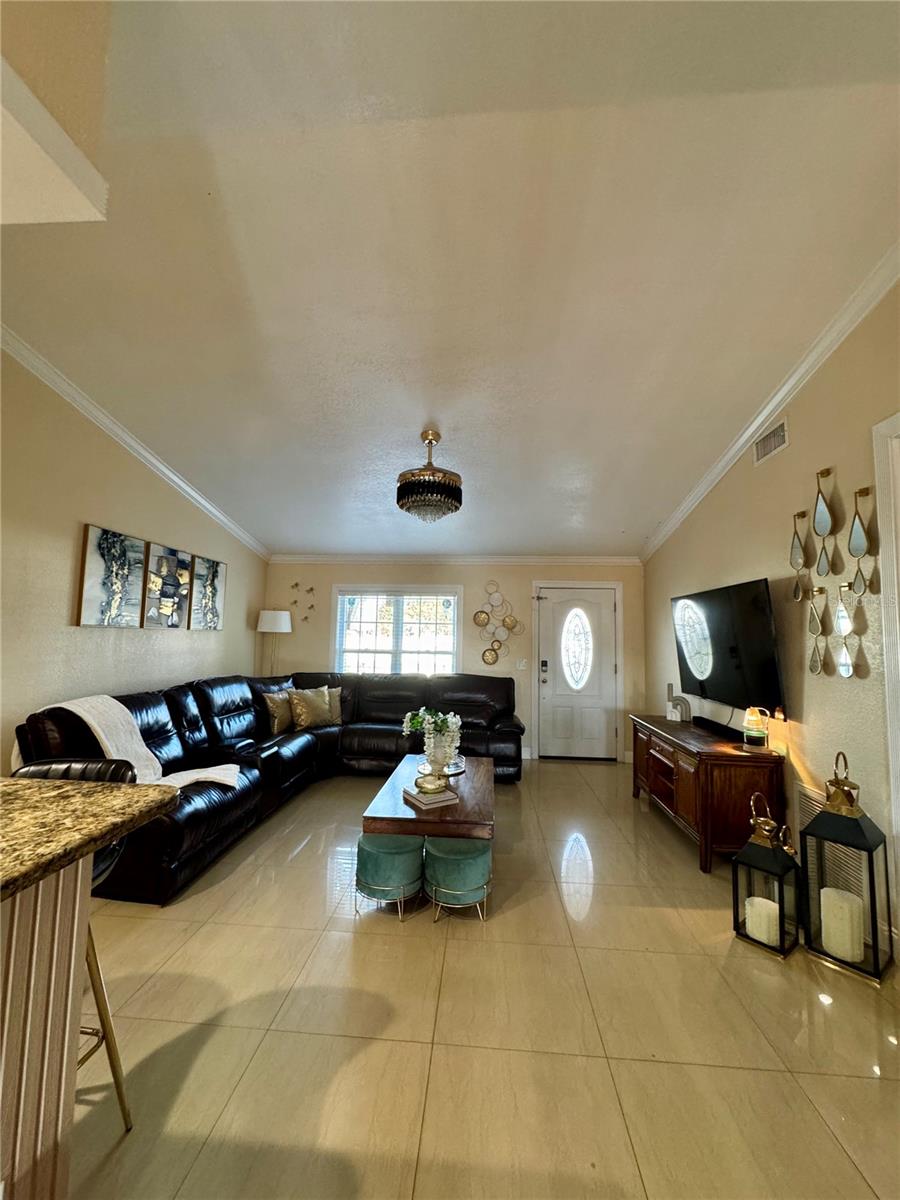 Image 8 of 50 For 526 Royal Palm Drive