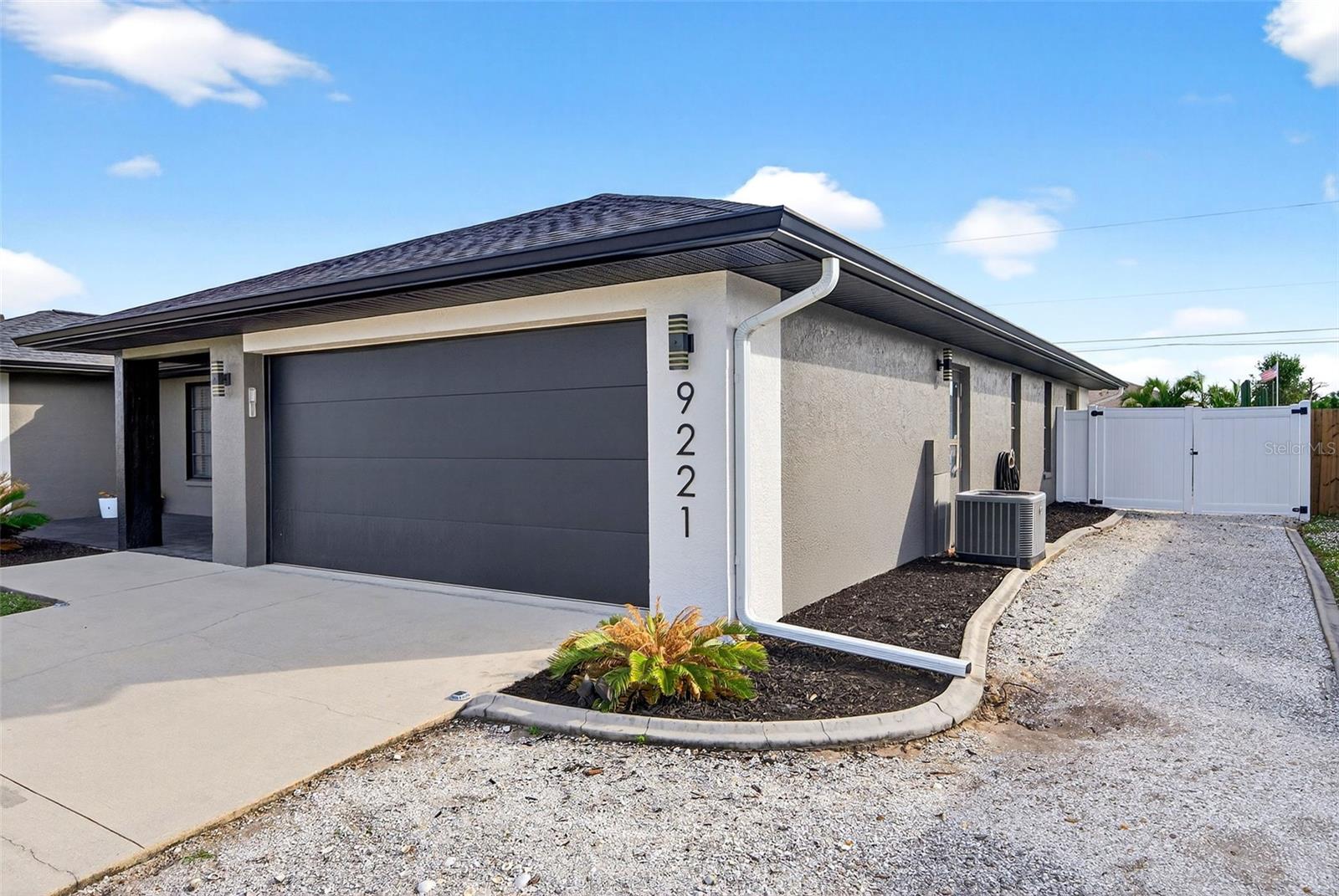 Image 10 of 99 For 9221 Steubenville Avenue