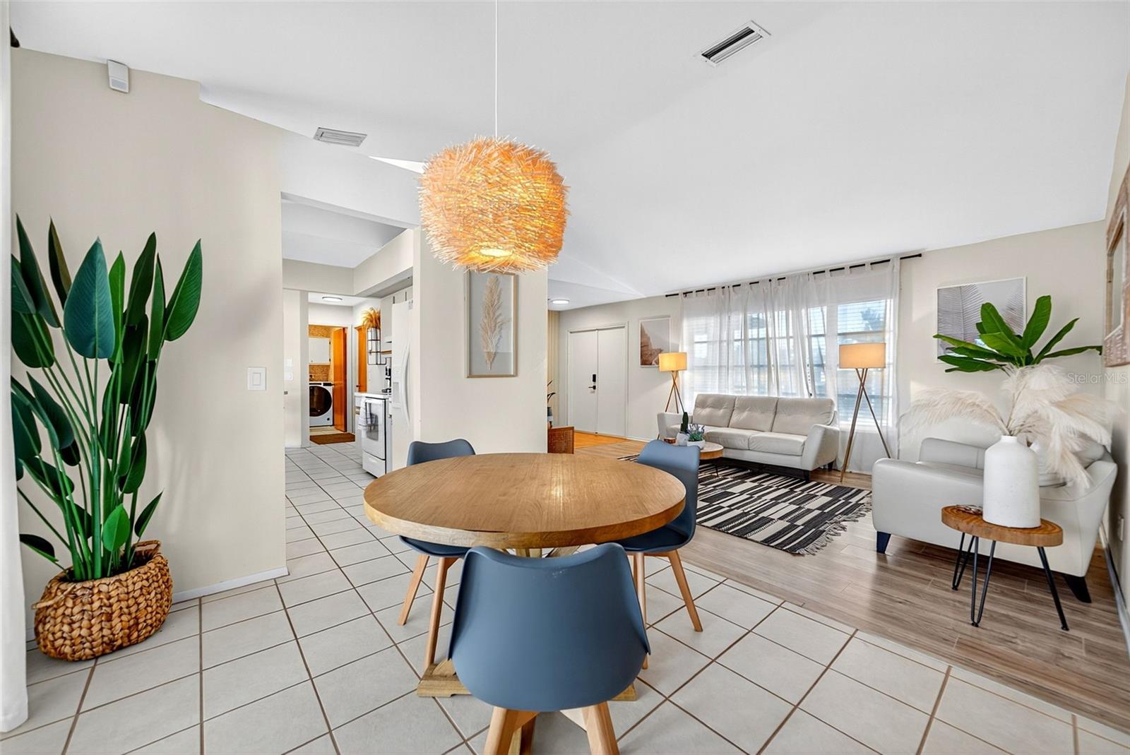 Image 25 of 99 For 9221 Steubenville Avenue