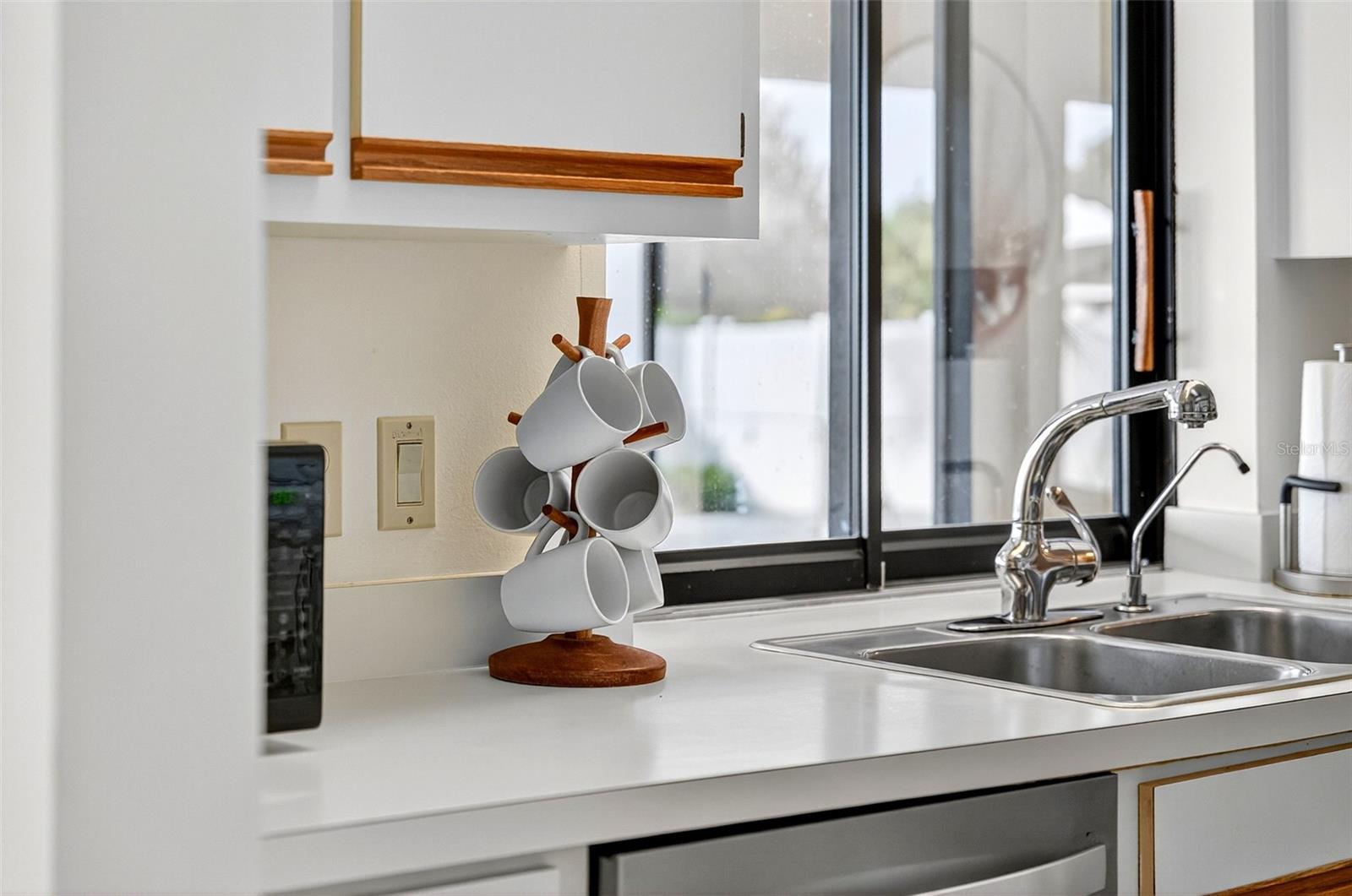 Image 27 of 99 For 9221 Steubenville Avenue