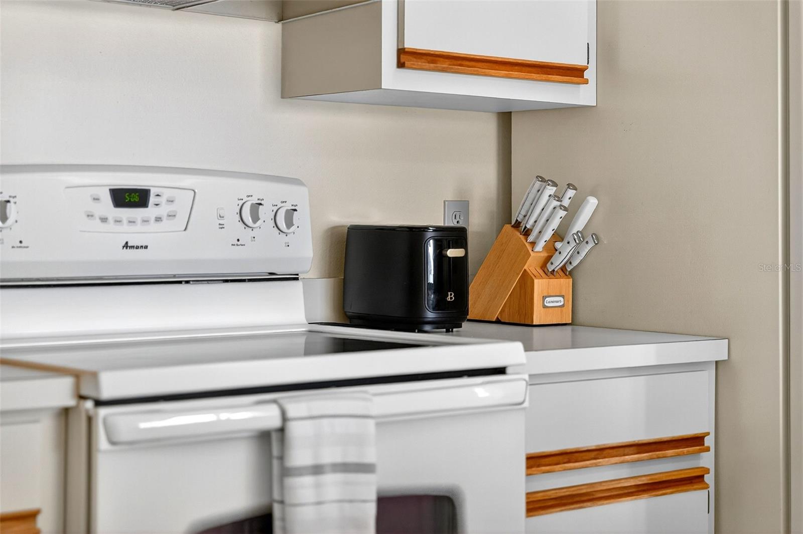 Image 29 of 99 For 9221 Steubenville Avenue