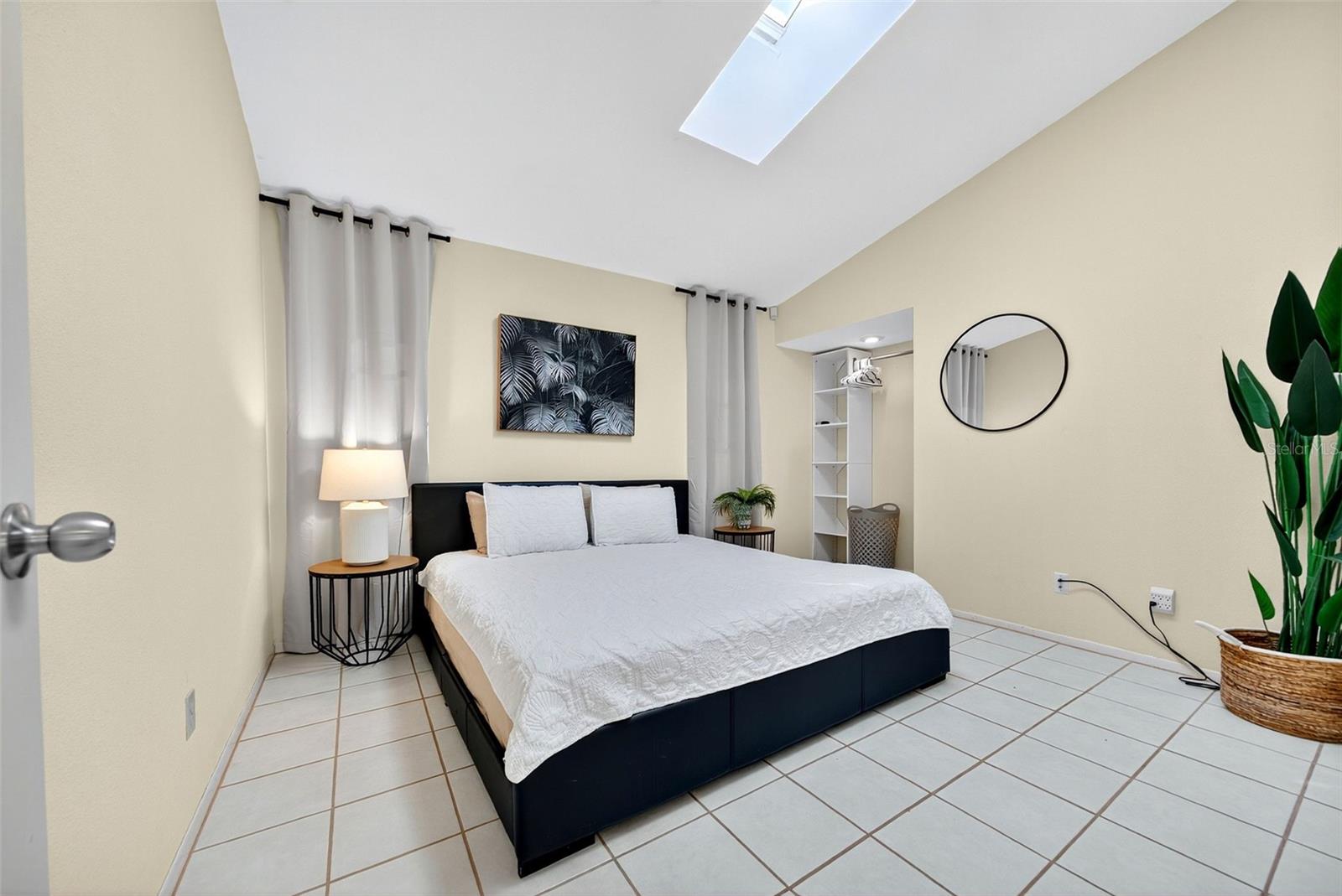 Image 38 of 99 For 9221 Steubenville Avenue