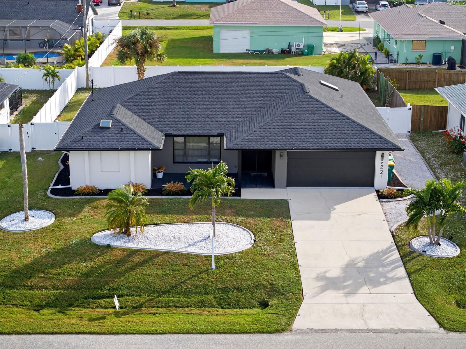 Image 4 of 99 For 9221 Steubenville Avenue