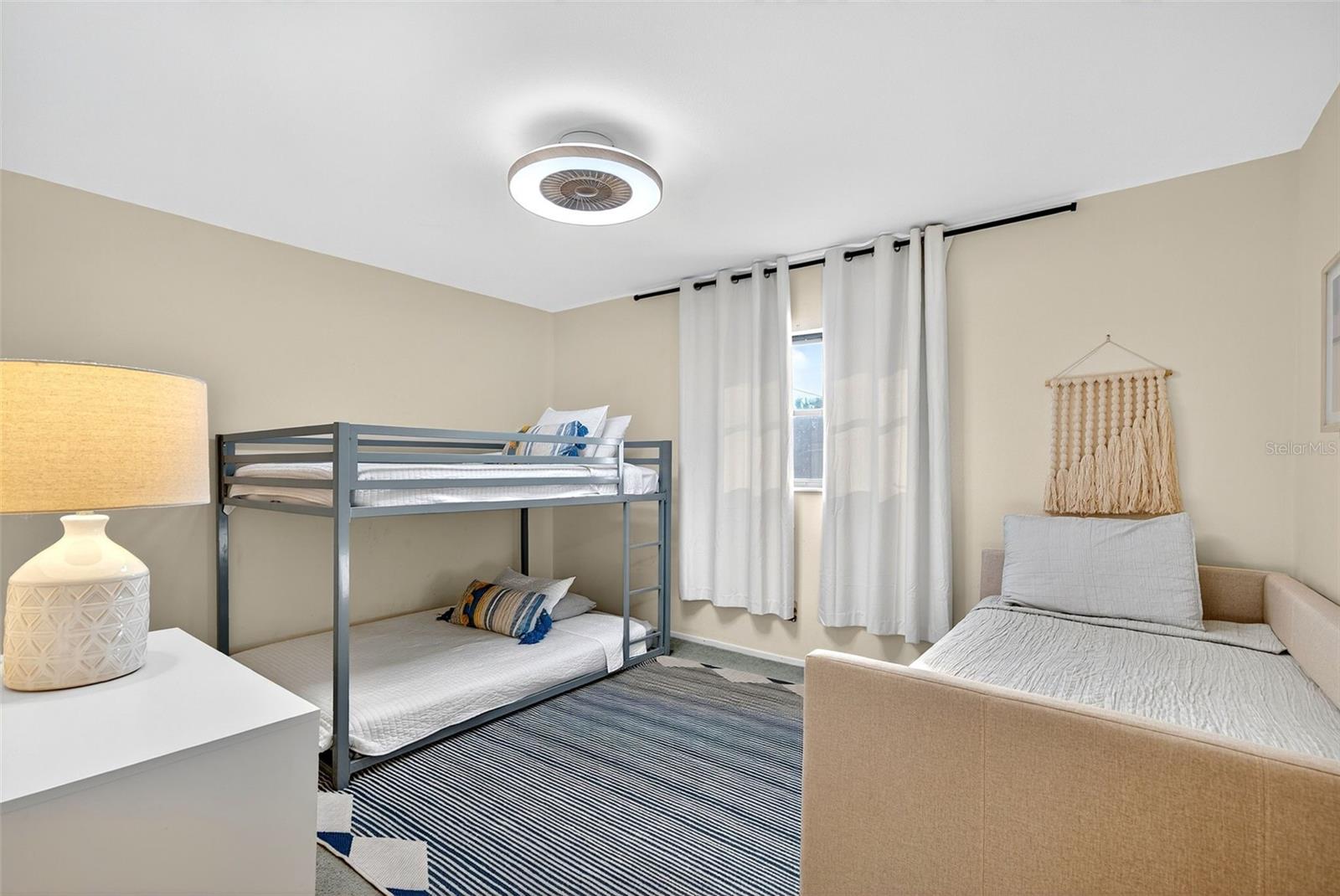 Image 41 of 99 For 9221 Steubenville Avenue