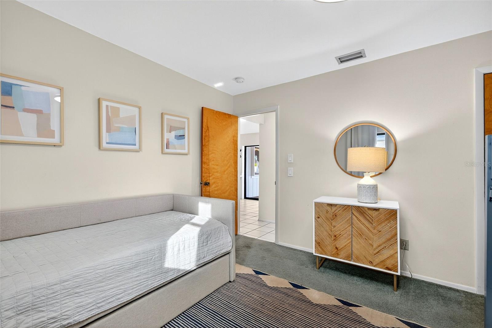 Image 42 of 99 For 9221 Steubenville Avenue