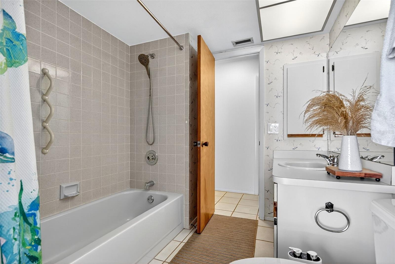 Image 45 of 99 For 9221 Steubenville Avenue