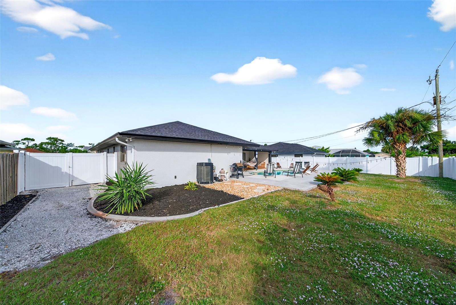 Image 76 of 99 For 9221 Steubenville Avenue