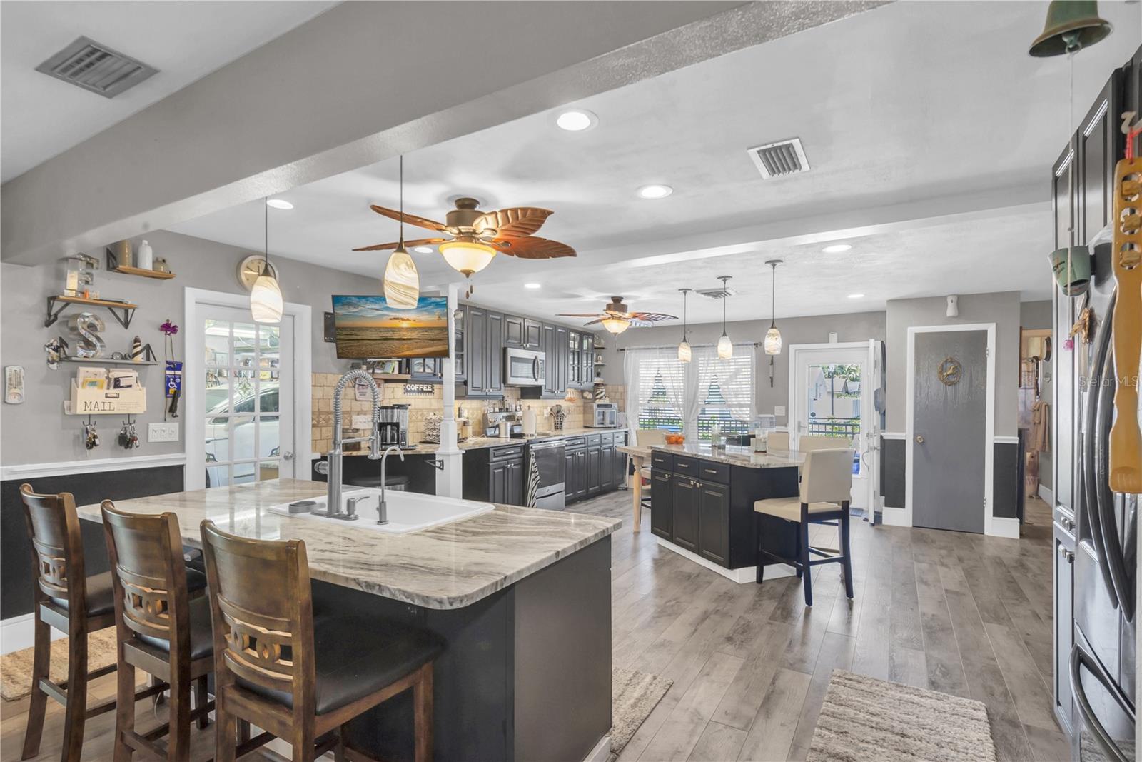 Image 14 of 39 For 2087 59th Street N