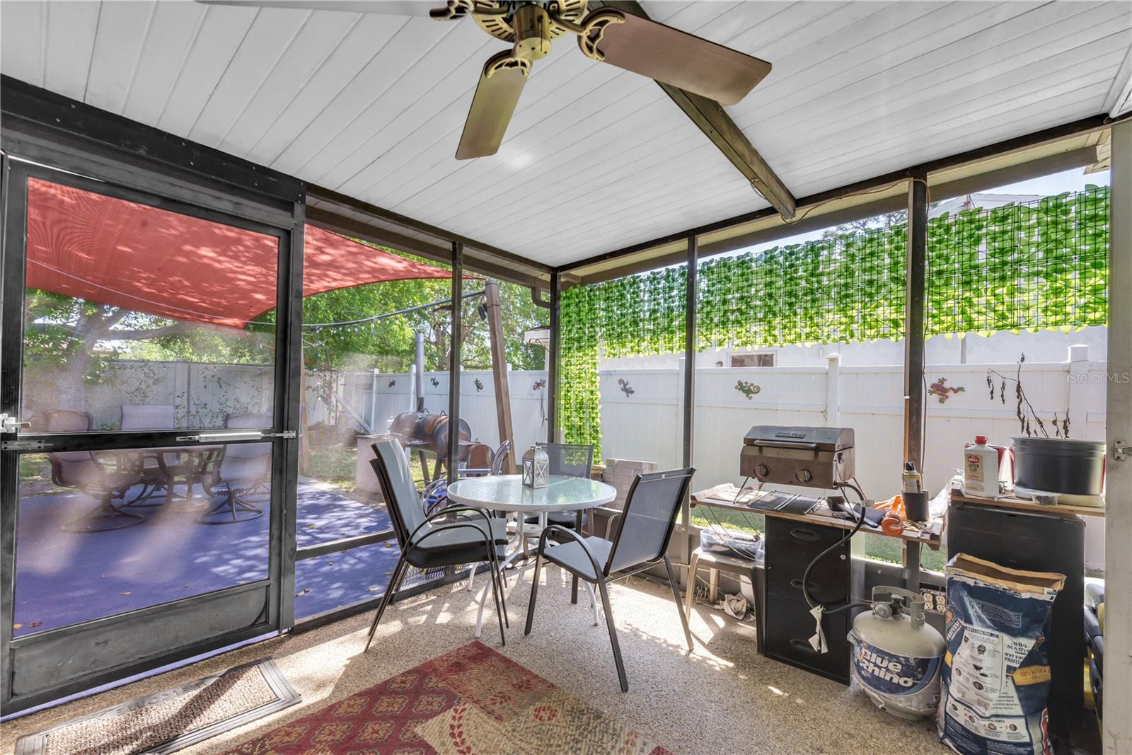 Image 27 of 39 For 2087 59th Street N