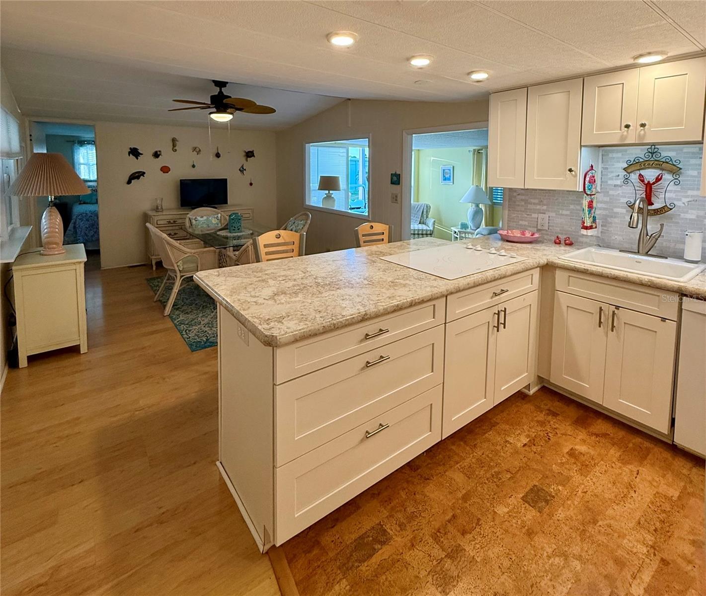 Image 3 of 12 For 6091 Peony Road