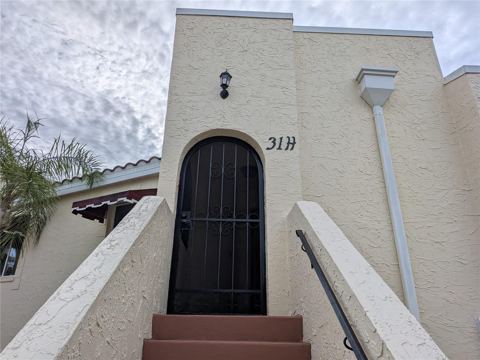 Image 3 of 57 For 6101 34th Street W 31h