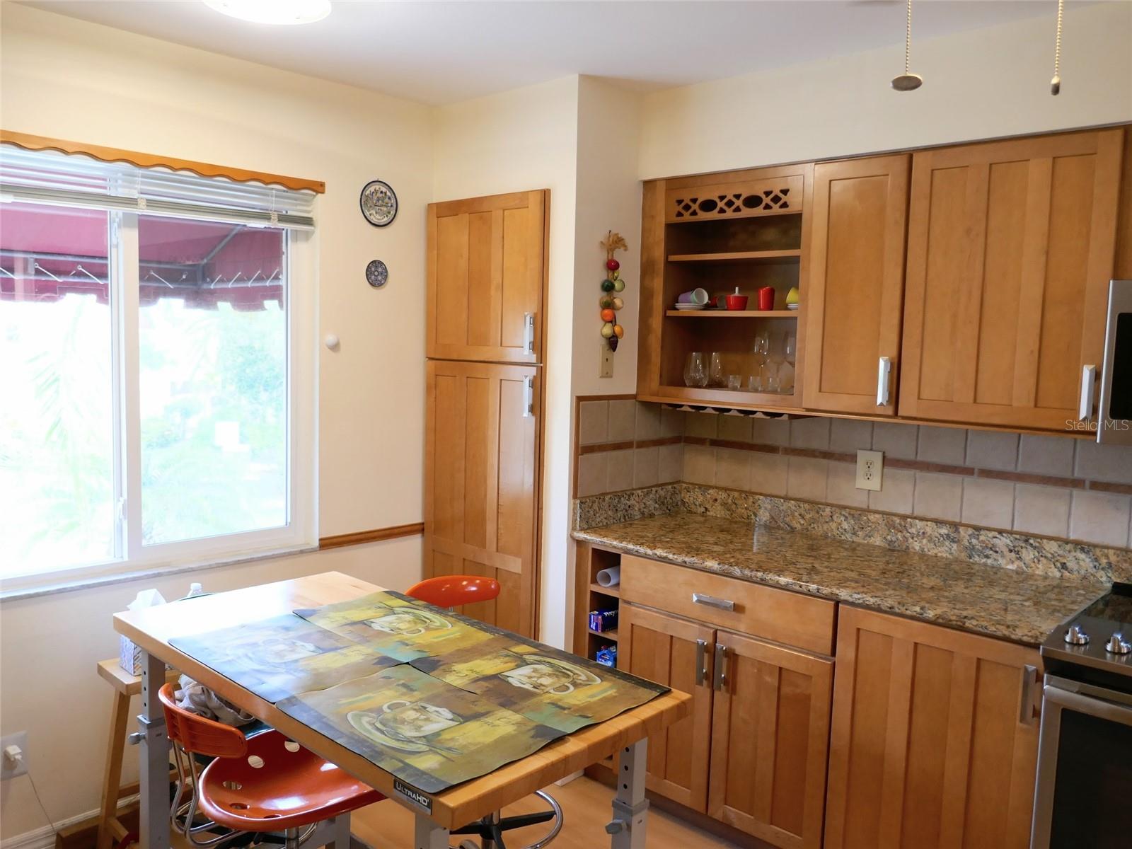 Image 8 of 57 For 6101 34th Street W 31h