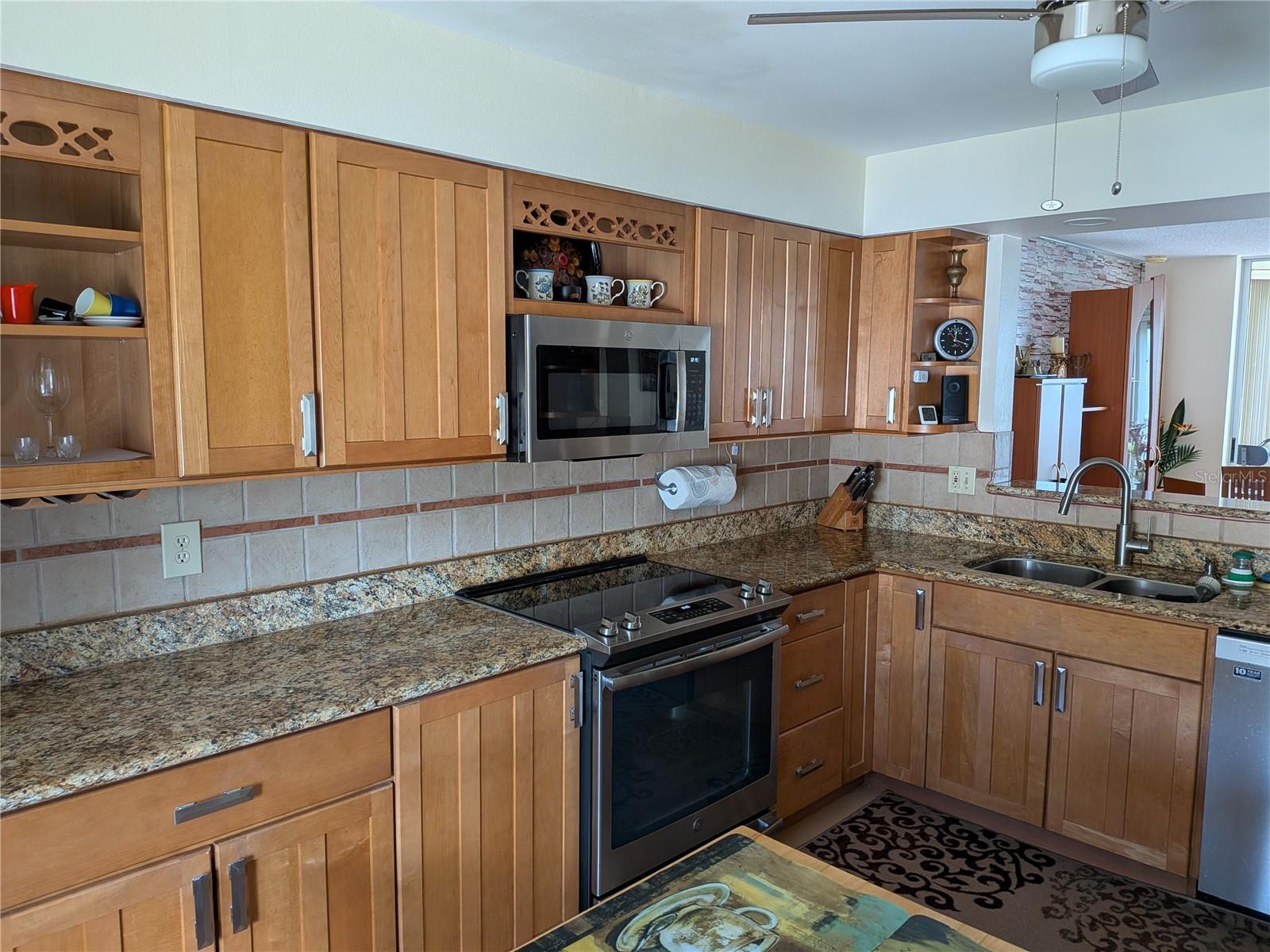 Image 9 of 57 For 6101 34th Street W 31h