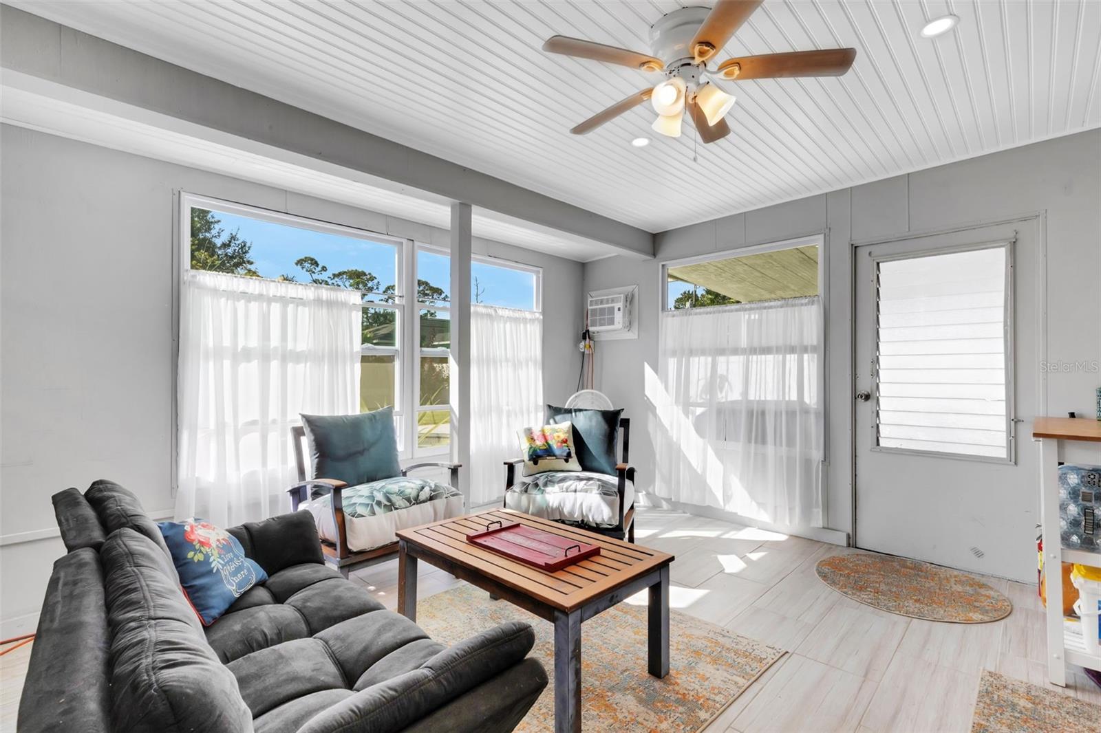 Image 18 of 26 For 20255 Kinderkemac Avenue