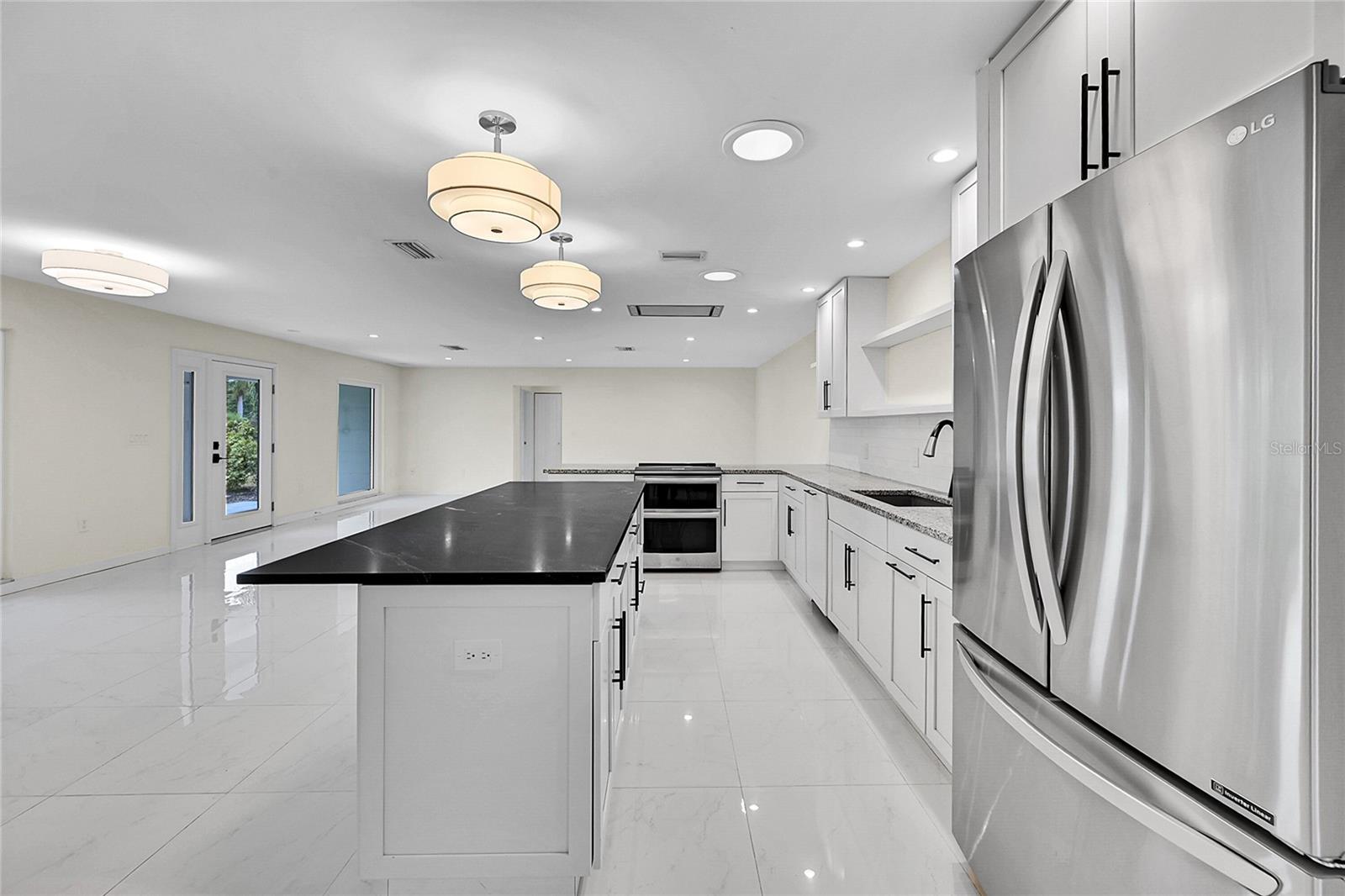 Image 12 of 60 For 3119 Pinecrest Street