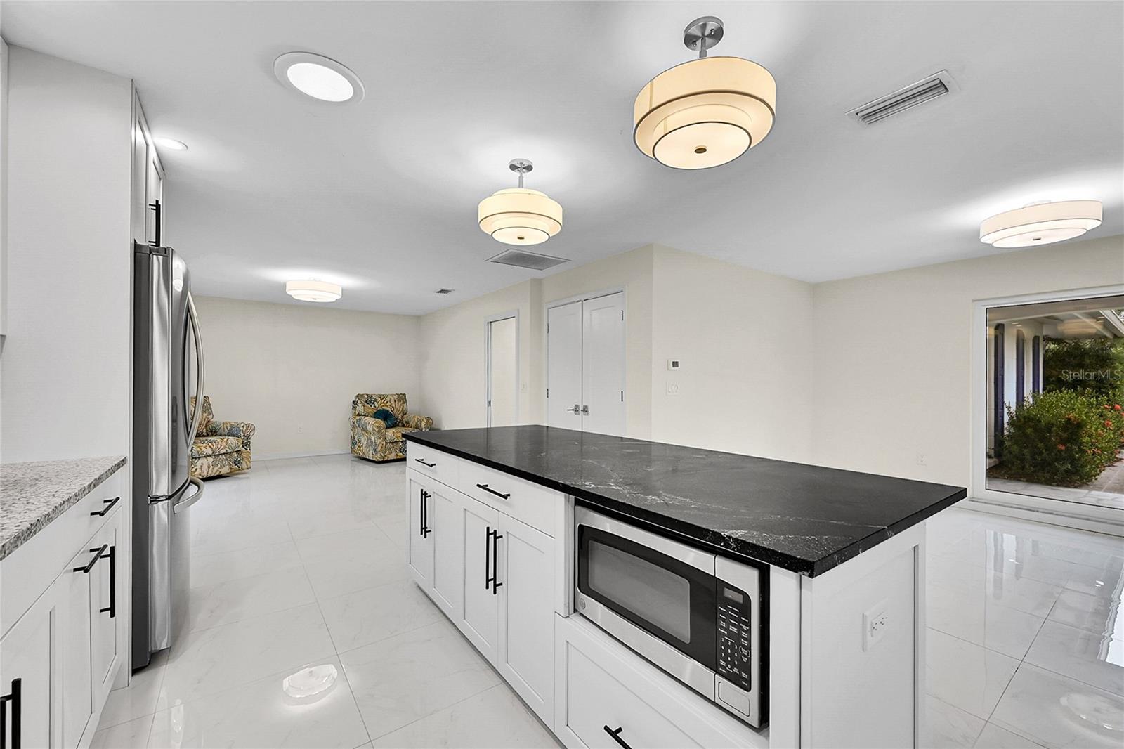 Image 13 of 60 For 3119 Pinecrest Street