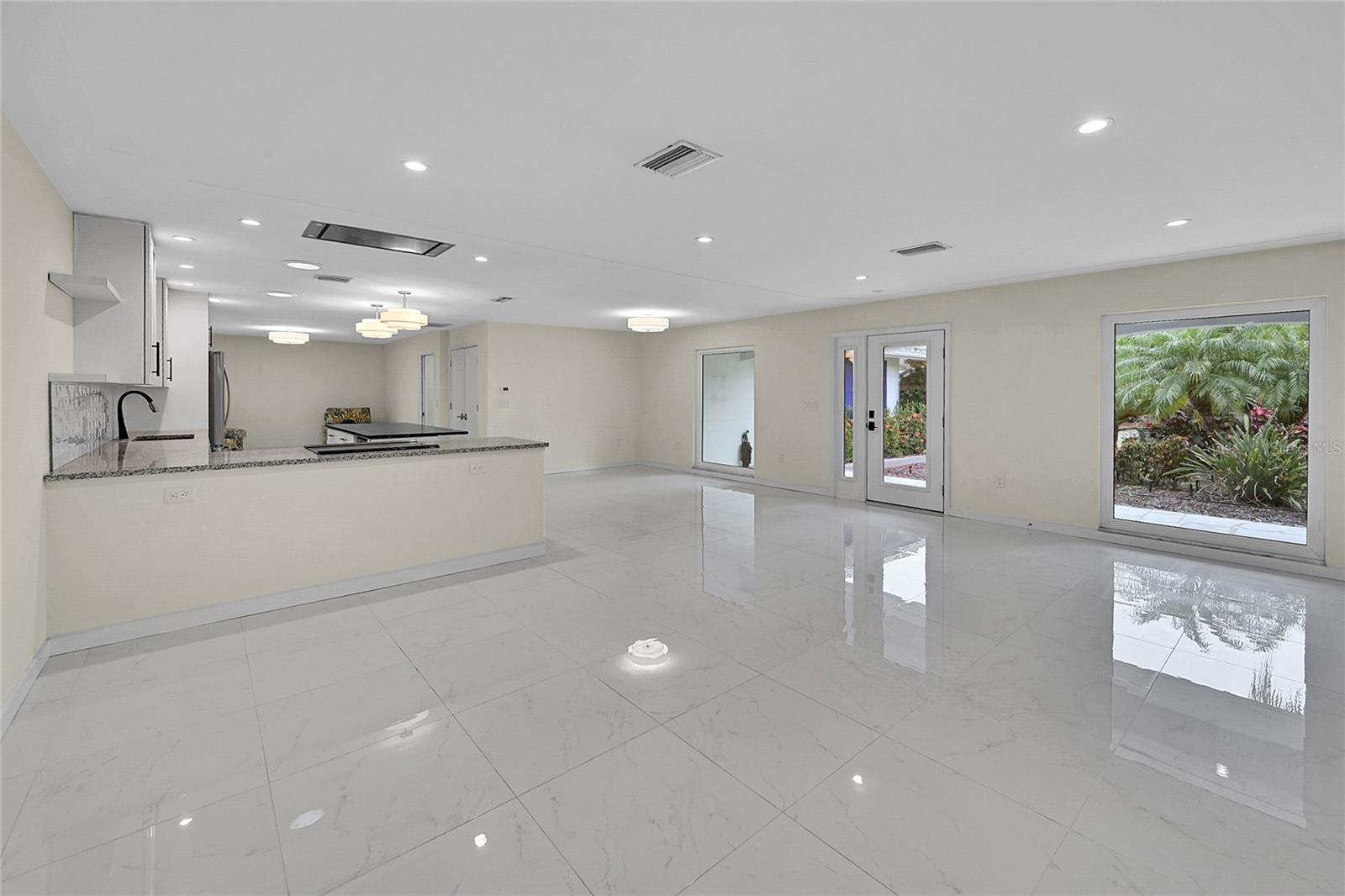 Image 16 of 60 For 3119 Pinecrest Street