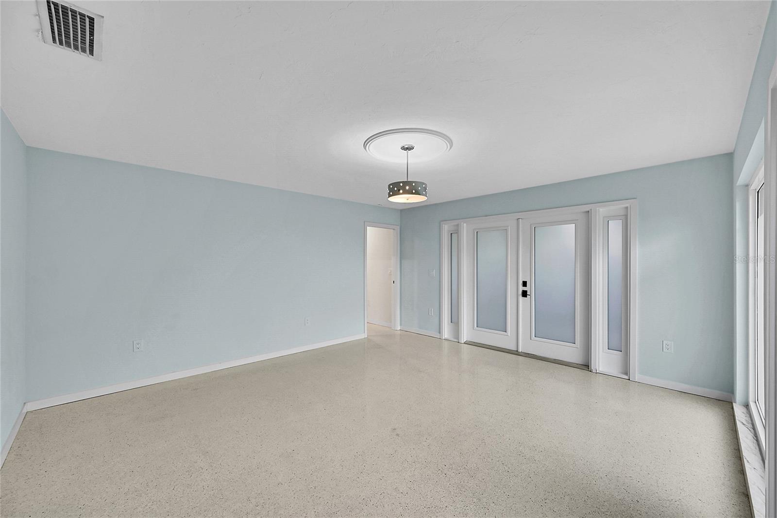 Image 21 of 60 For 3119 Pinecrest Street