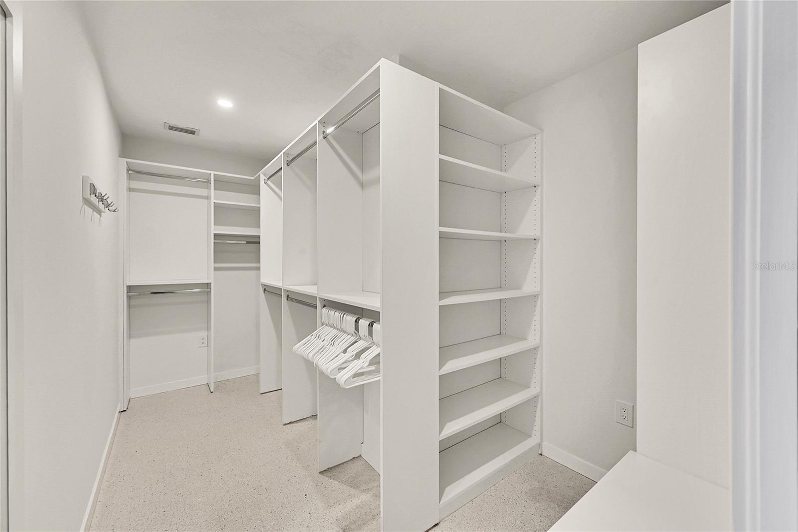 Image 29 of 60 For 3119 Pinecrest Street