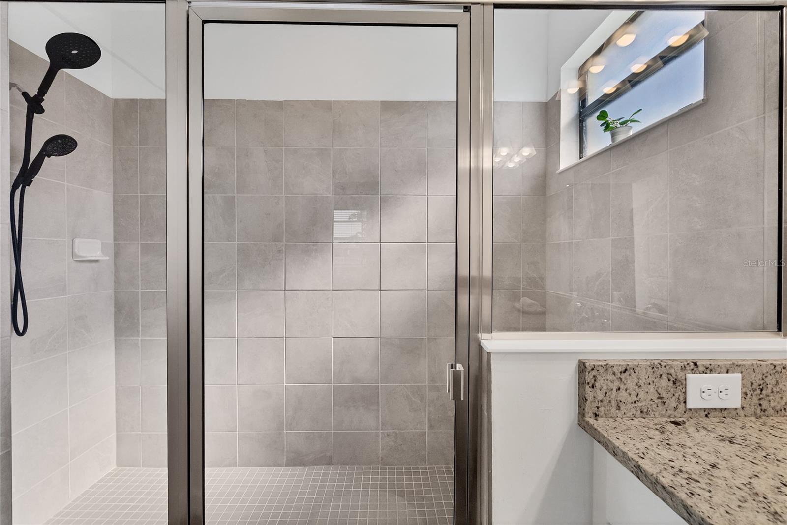 Image 16 of 65 For 15716 Barefoot Beach Drive