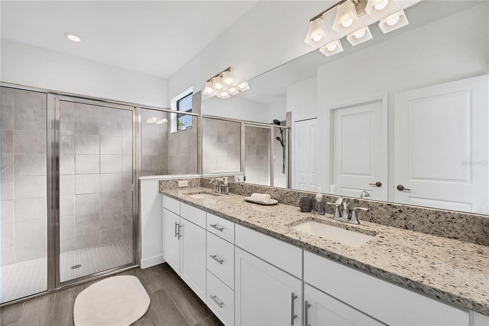 Image 17 of 65 For 15716 Barefoot Beach Drive