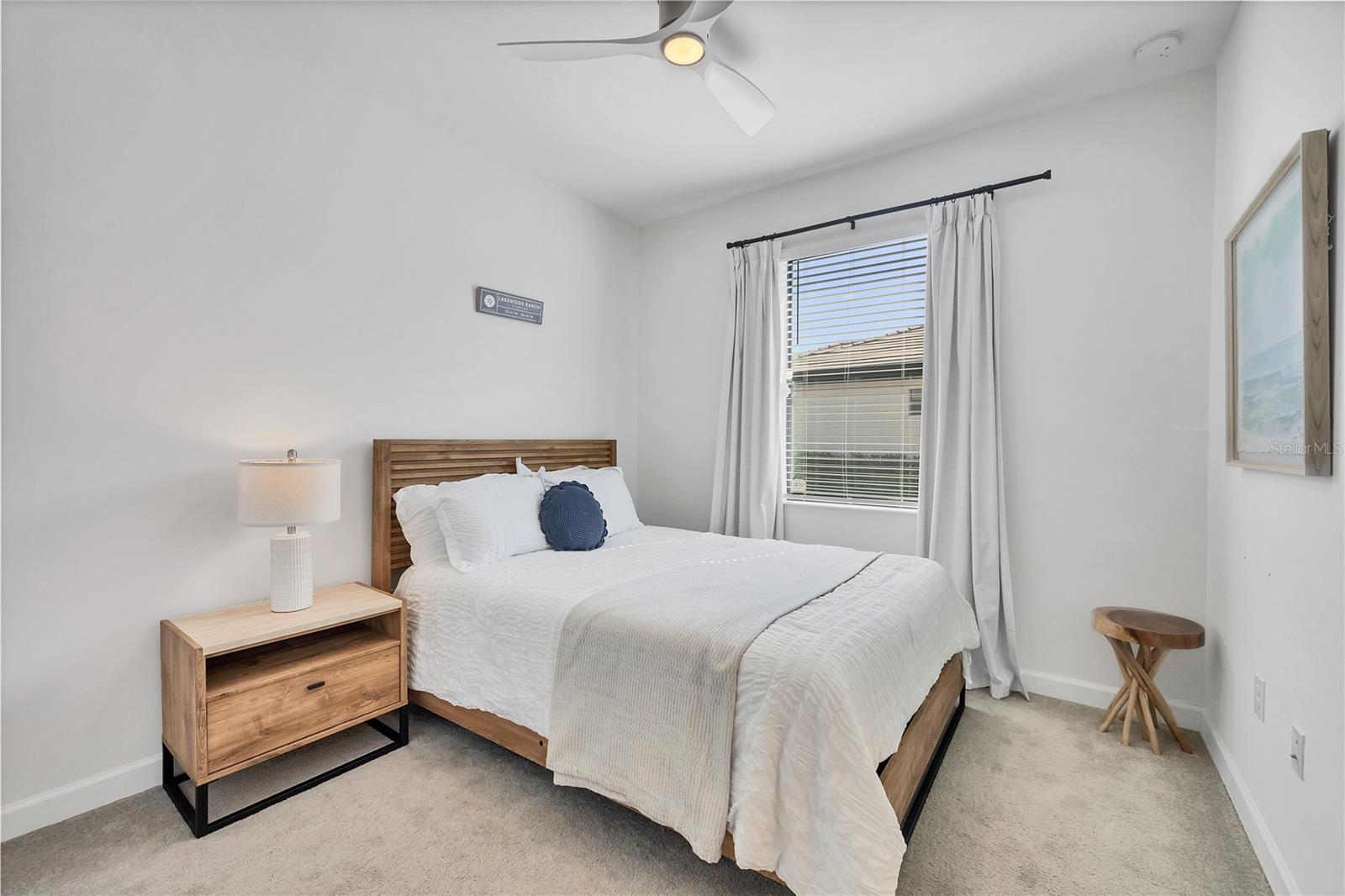 Image 18 of 65 For 15716 Barefoot Beach Drive