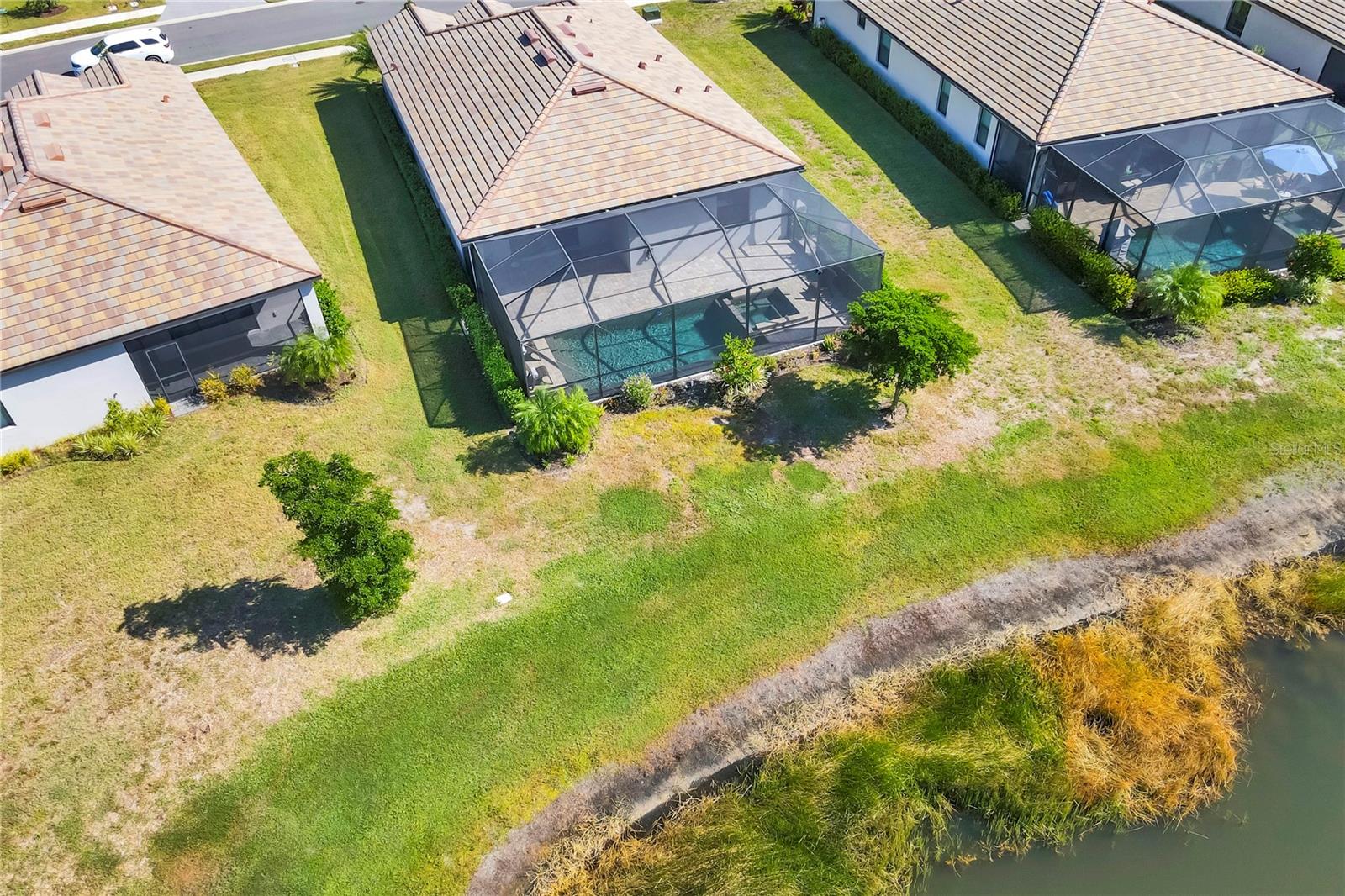 Image 29 of 65 For 15716 Barefoot Beach Drive