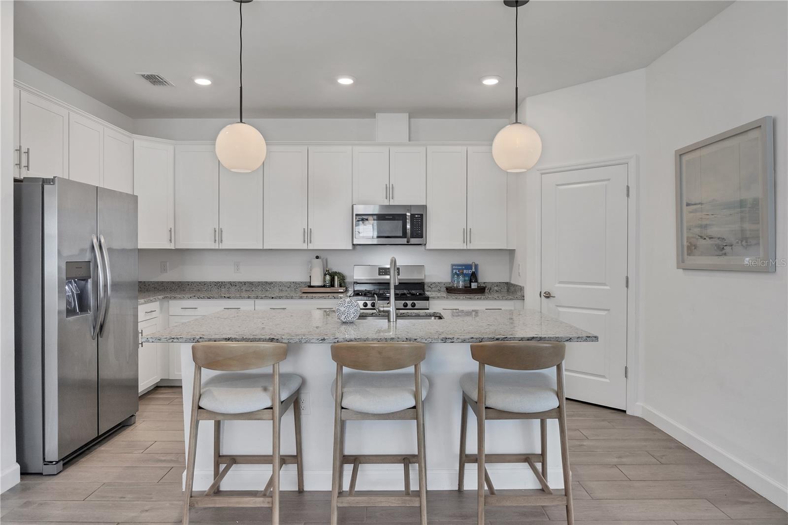 Image 7 of 65 For 15716 Barefoot Beach Drive