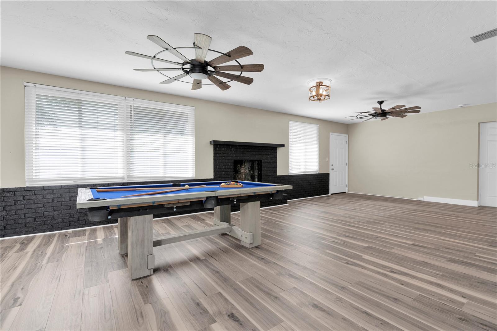 Image 12 of 47 For 4000 49th Avenue S