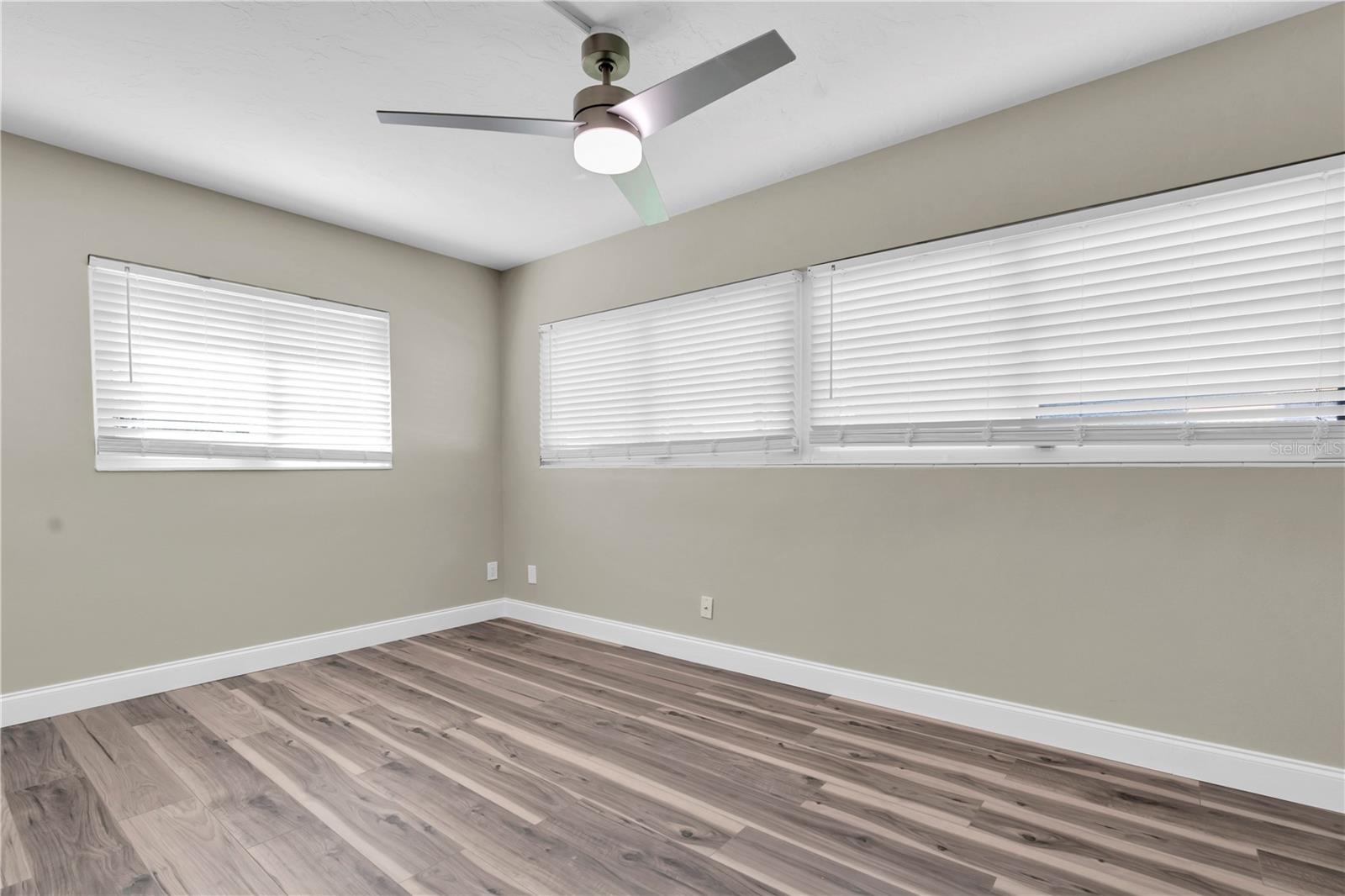 Image 20 of 47 For 4000 49th Avenue S