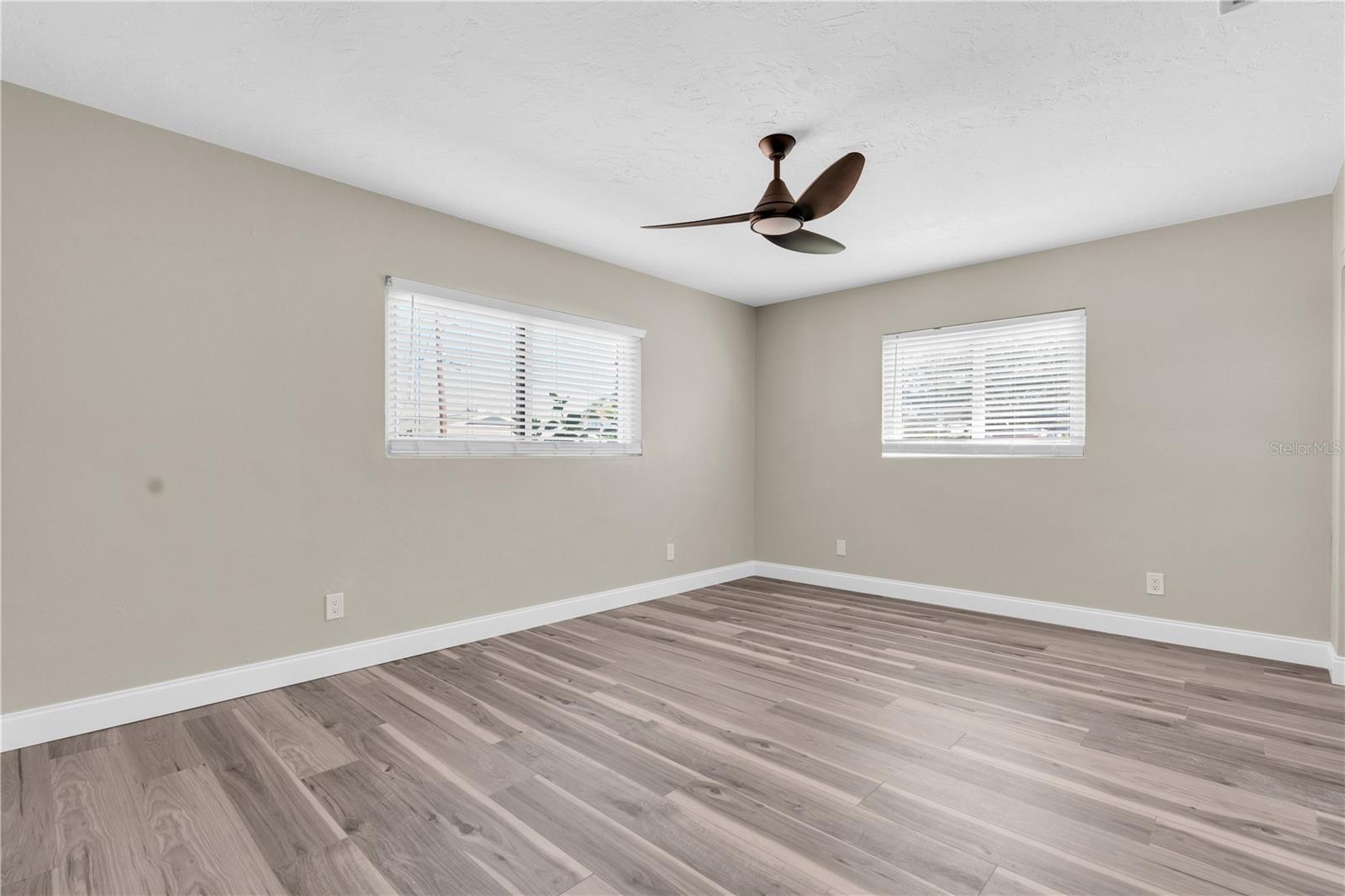 Image 28 of 47 For 4000 49th Avenue S